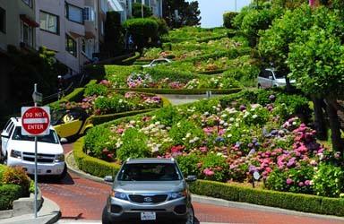 サンフランシスコのロンバートストリート 10年世界一周クルーズ 伝えたい感動がある 飛鳥クルーズ 世界一周クルーズ他