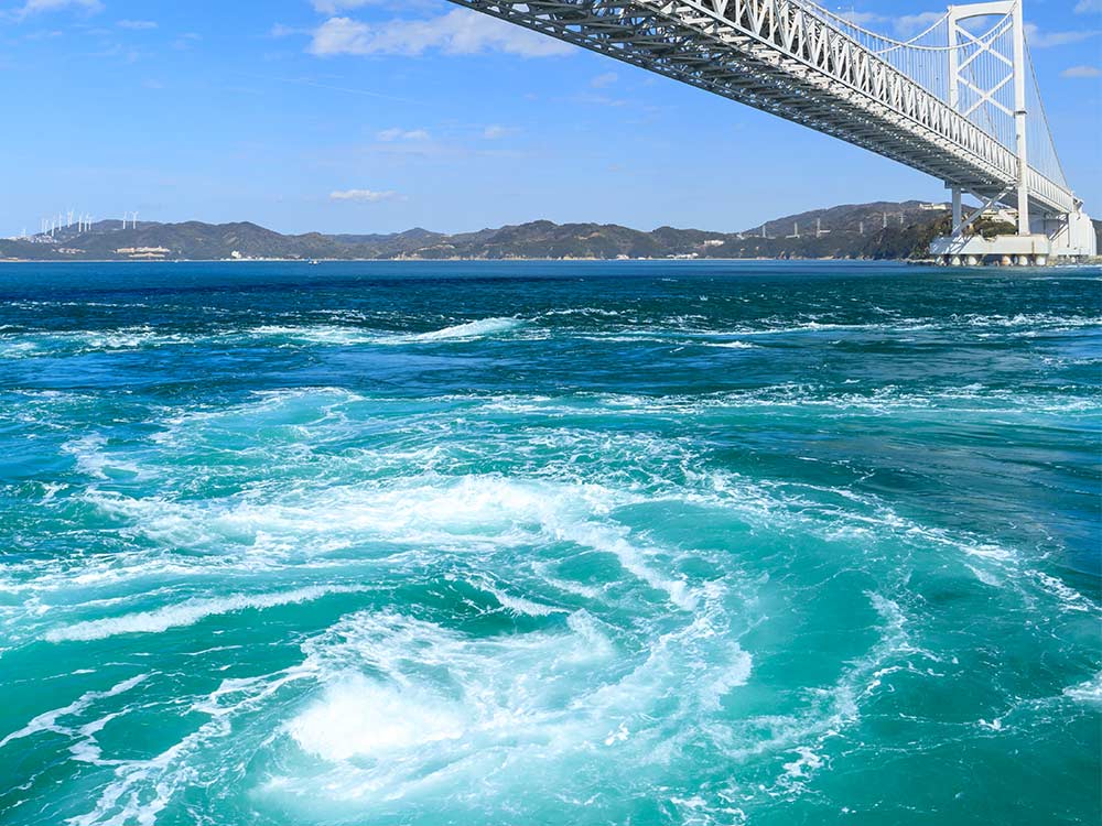 小松島から眉山や鳴門海峡なども