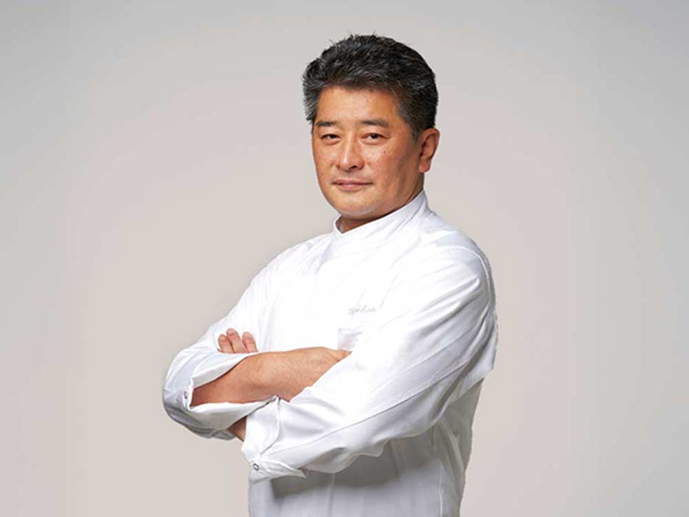 フランス料理「レストラン・ラフィナージュ」<br>髙良 康之シェフ