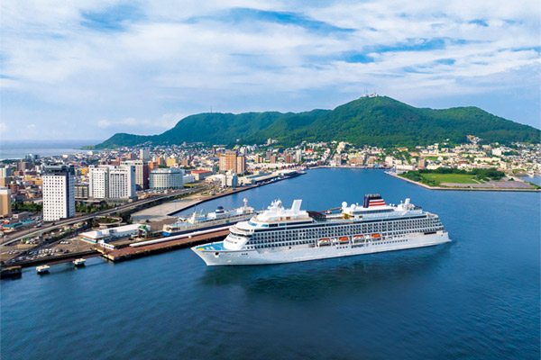 大自然の豊かな恵みと土地ごとの旬の味覚<br>北海道と三陸へ