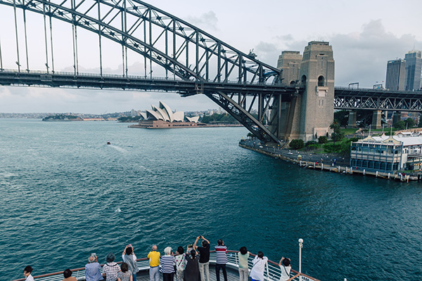 VIEW POINT：シドニー出港
