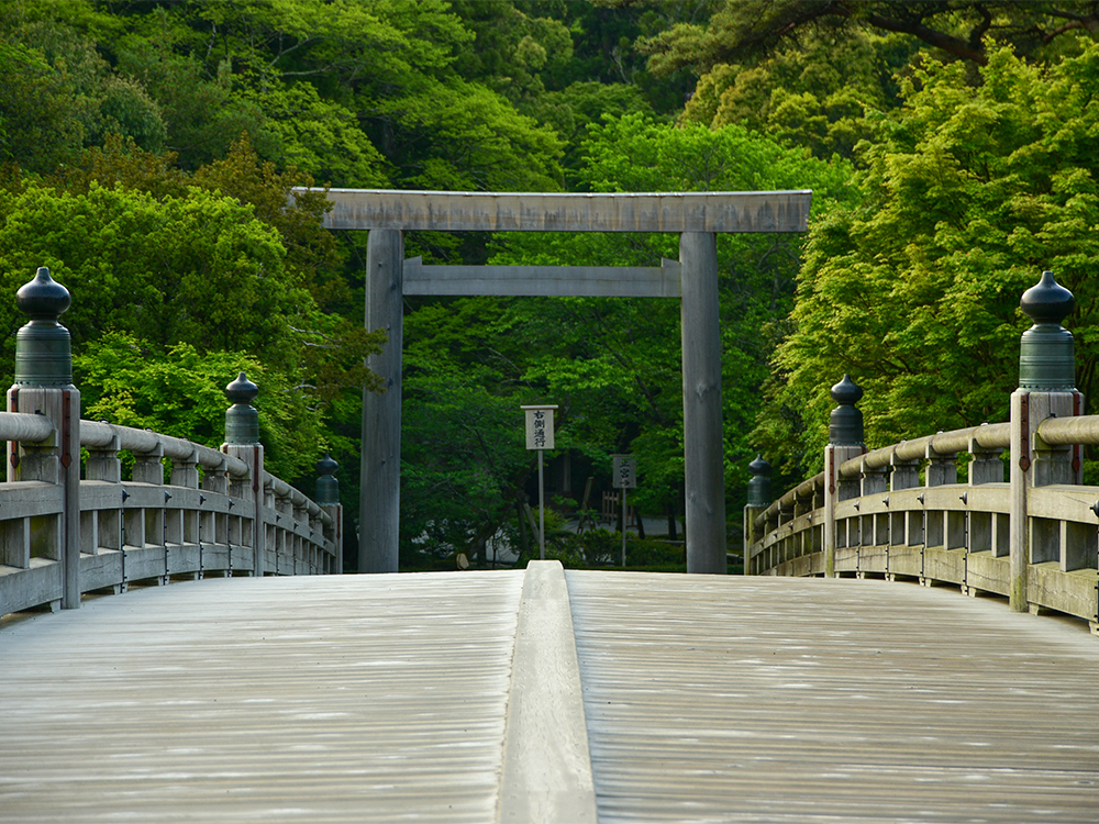 伊勢志摩へ向かう週末旅<br>船で訪ねる、悠久の祈りの地へ