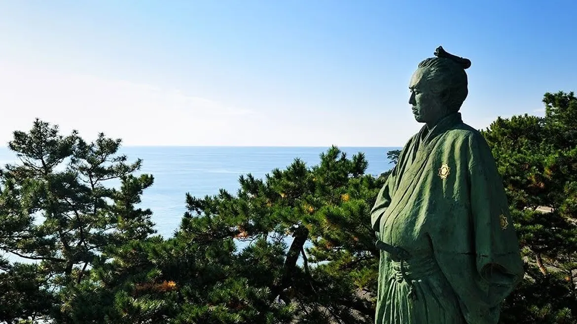 高知・桂浜の坂本龍馬像